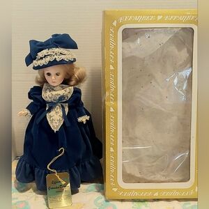 Vintage 1976 11" Plastic Effanbee Elizabeth Doll From The Grand Dame Collection